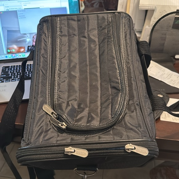 Small pet carrier “Sherpa” - Picture 5 of 9